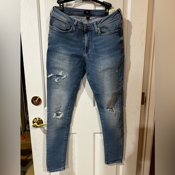 NWT River Island Ollie Spray On Skinny Stretch Distressed Jeans - Picture 2 of 11
